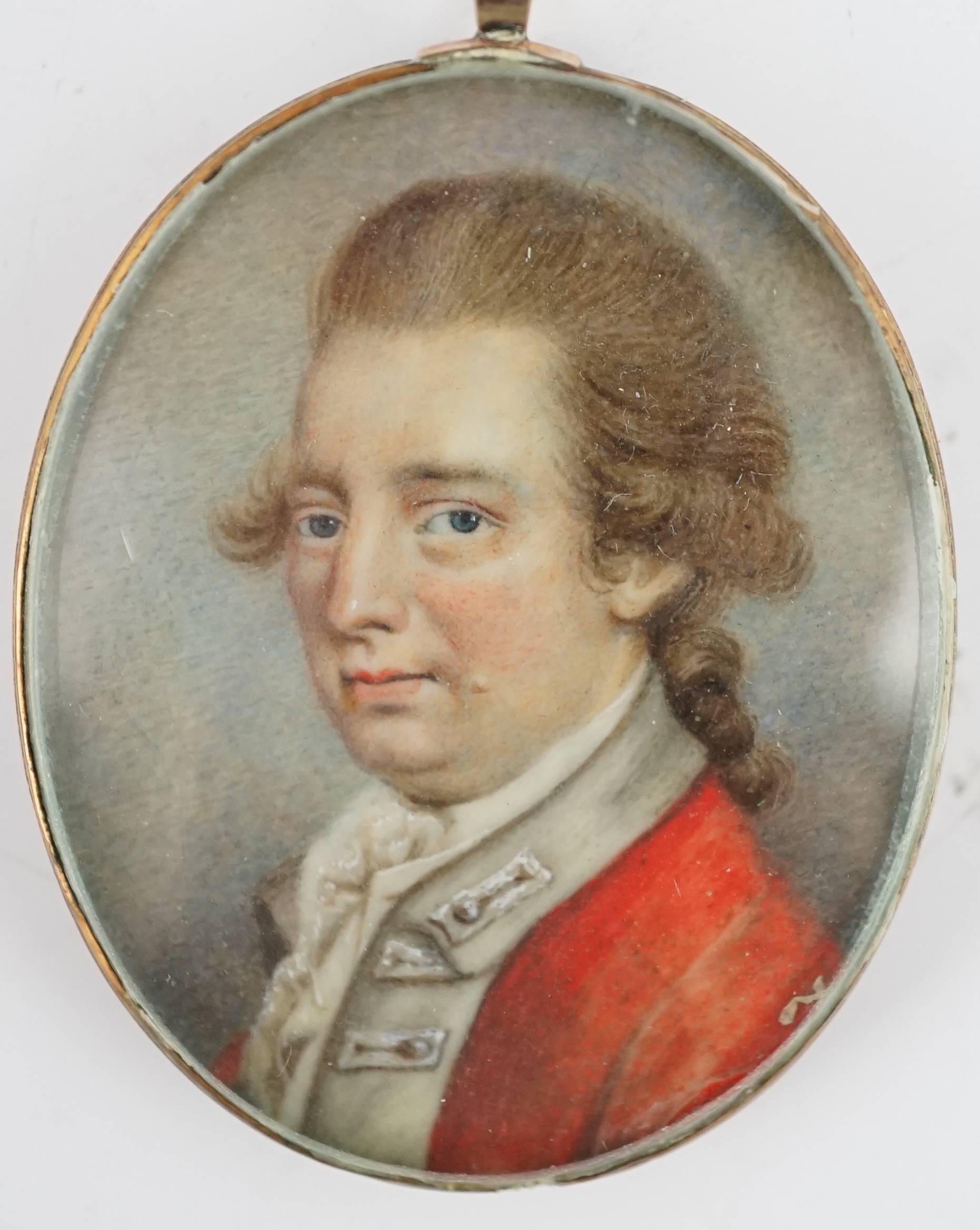 English School circa 1780, Portrait miniature of a gentleman, oil on ivory, 4 x 3.2cm. CITES Submission reference 4VYCC9RL